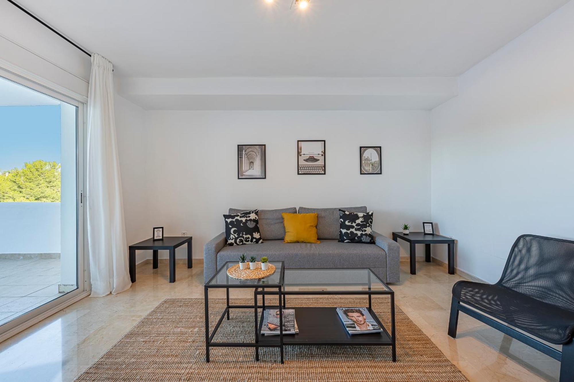 Rent Prestige- Jardines Andalucia Puerto Banus Apartment Marbella