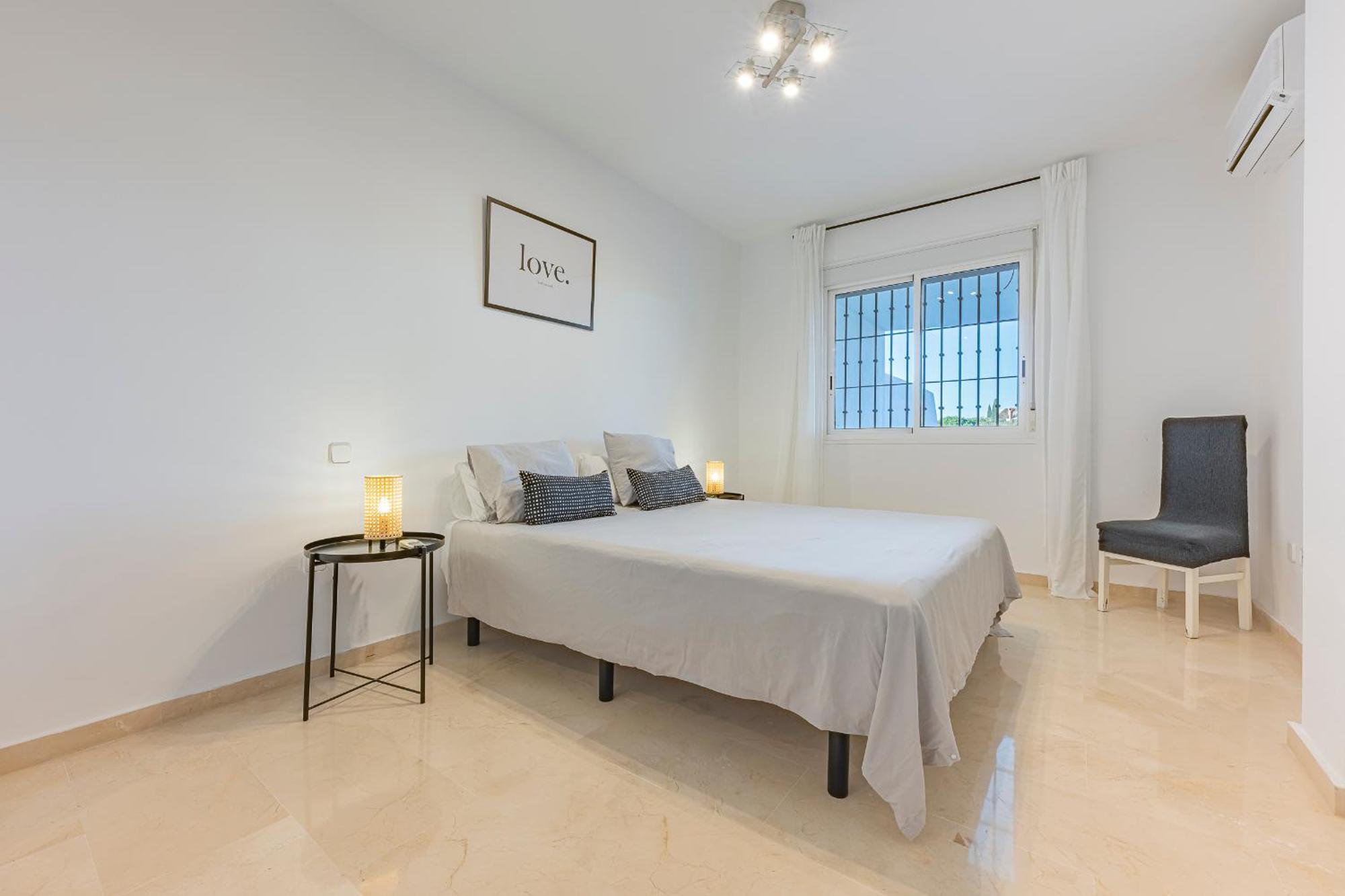 Rent Prestige- Jardines Andalucia Puerto Banus Apartment *
